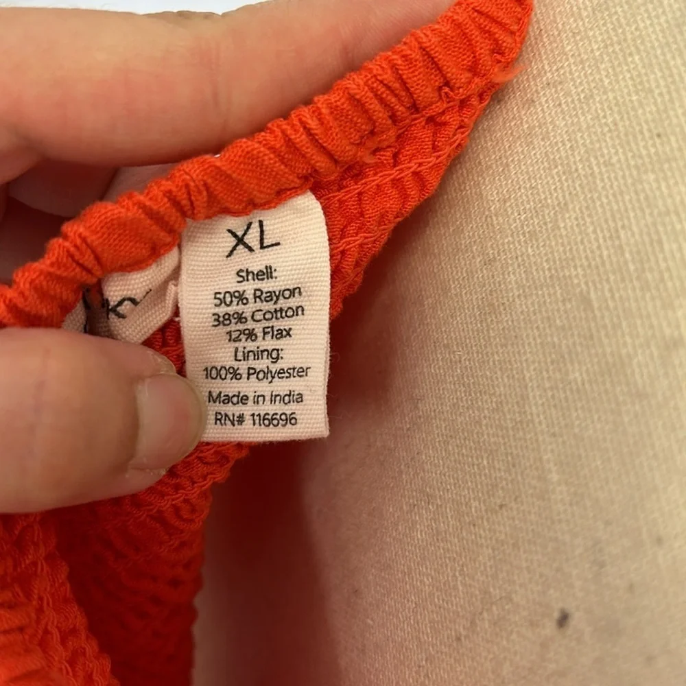 Midnight Sky Women’s XL Orange Crop Tank Top